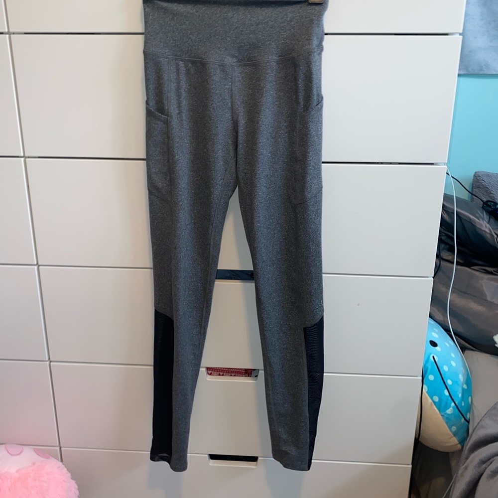 Target grey/black workout leggings size XS